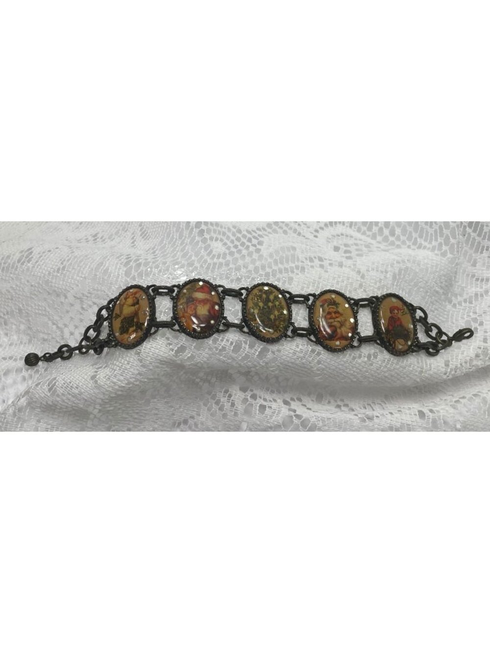 Vtg Avon Victorian Christmas Bracelet Santa Tree Resin Cabochon Panel Jewelry